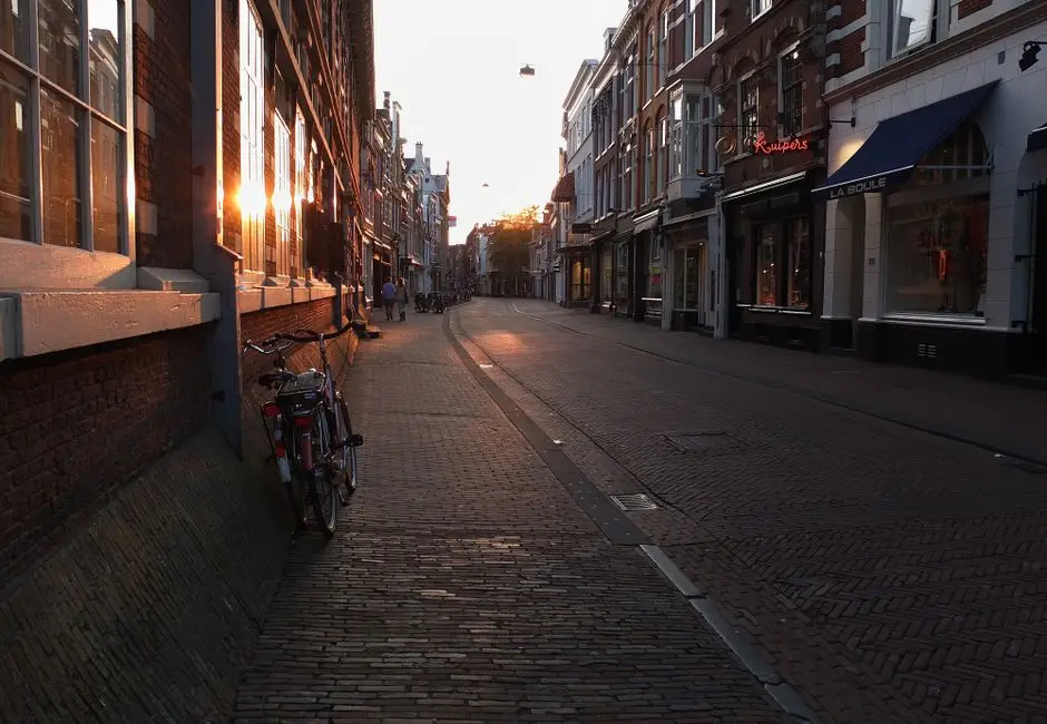 E-mail op eigen domein instellen op iPhone, Android en Outlook